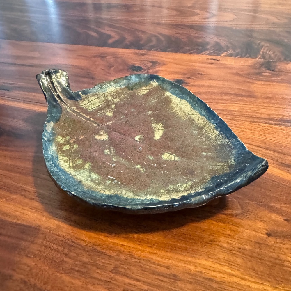 Dinnerware Sushi Dish Plate Ceramic 7.5" x 5.5" Rustic Metallic Leaf/Tray